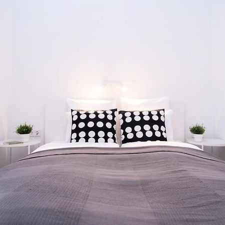 New Comfy Studio At Convenient Location Budapest Exteriör bild