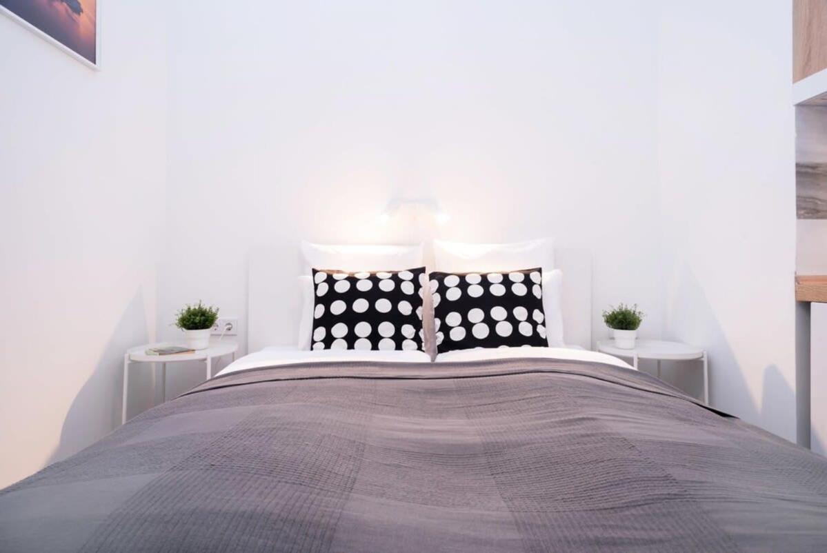 New Comfy Studio At Convenient Location Budapest Exteriör bild