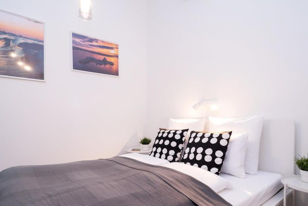 New Comfy Studio At Convenient Location Budapest Exteriör bild